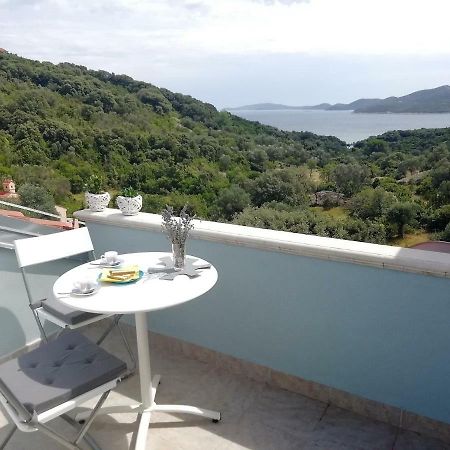 Sunny Blue Apartament Нерезине Екстериор снимка