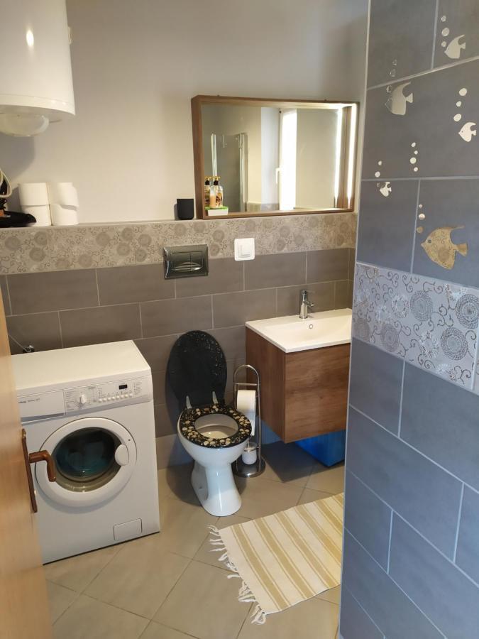 Sunny Blue Apartament Нерезине Екстериор снимка