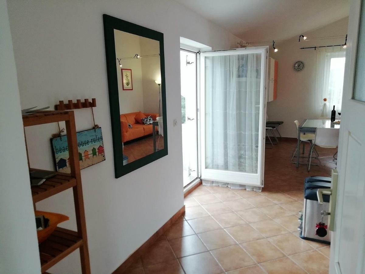 Sunny Blue Apartament Нерезине Екстериор снимка